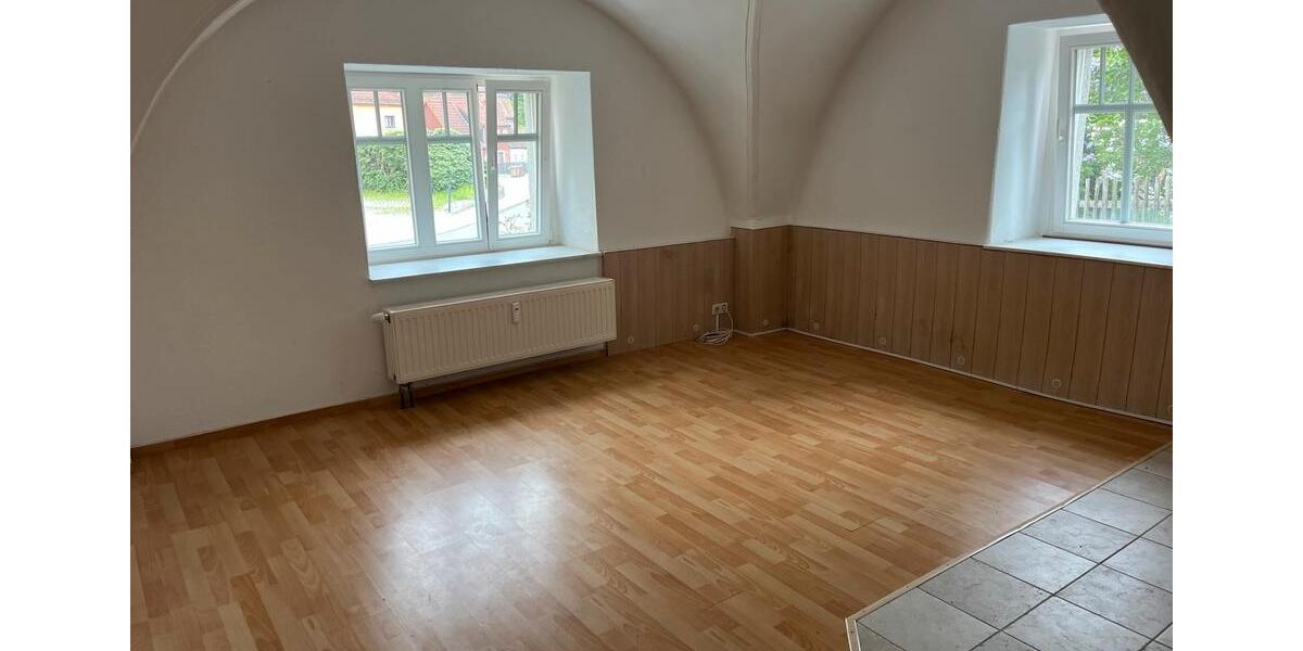 Erdgeschoßwohnung Ebersbach-Neugersdorf Neugersdorf - 1 Zimmer, 33 m&sup2;, 285&euro; | Angebot:26664087