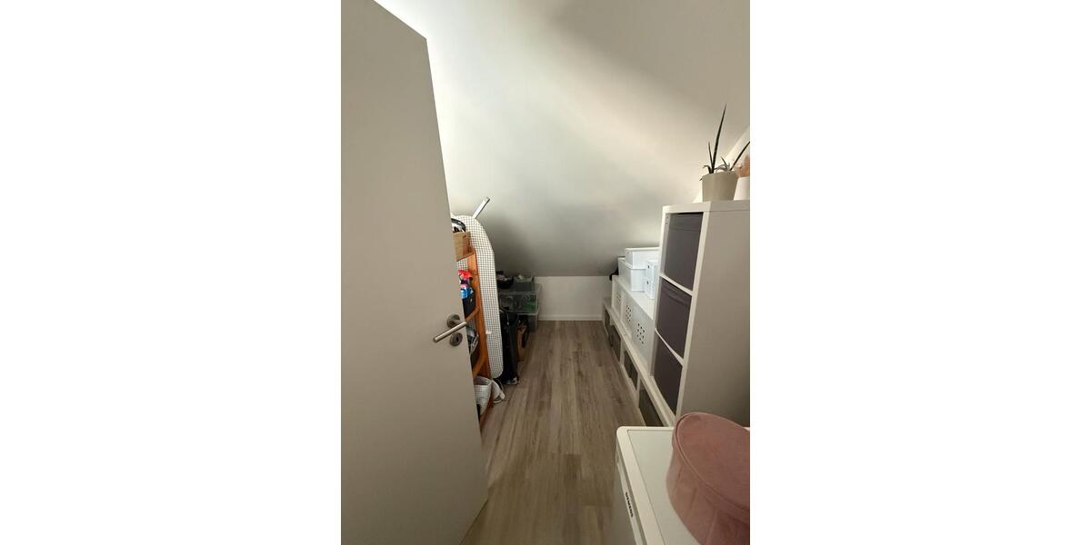 Dachgeschoßwohnung Siegen Kaan-Marienborn - 3 Zimmer, 75 m&sup2;, 800&euro; | Angebot:25160923