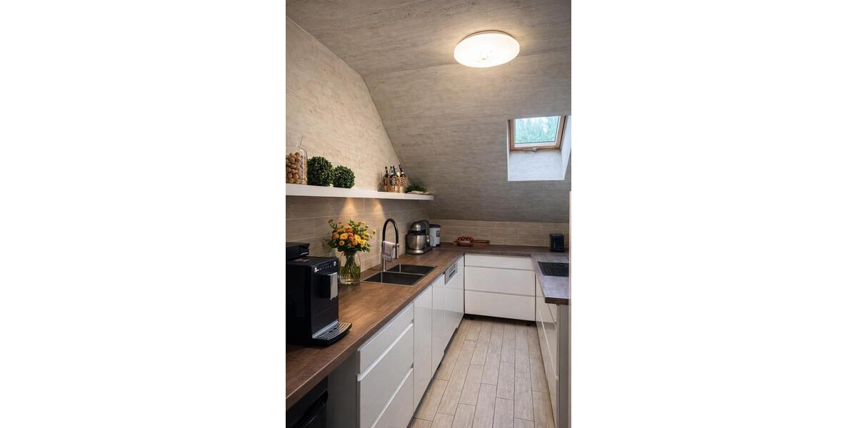 Dachgeschoßwohnung Plauen Altstadt - 5 Zimmer, 130 m&sup2;, 1.000&euro; | Angebot:26405227