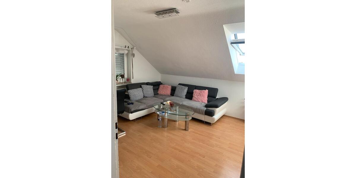 Dachgeschoßwohnung Neuenburg am Rhein - 3 Zimmer, 65 m&sup2;, 1.000&euro; | Angebot:26041981