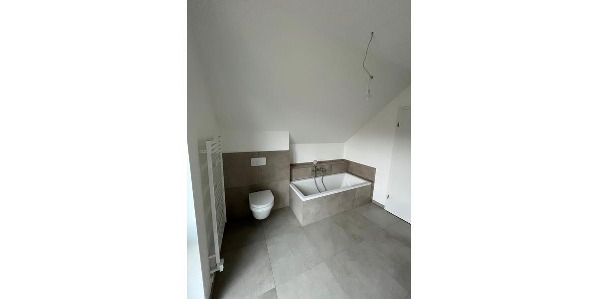 Einfamilienhaus Zeven - 6 Zimmer, 165 m&sup2;, 1.800&euro; | Angebot:23841219