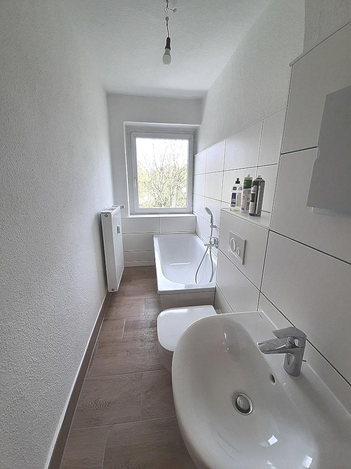 3 Zimmer in der 2 Etage möchten bewohnt werden zimmer