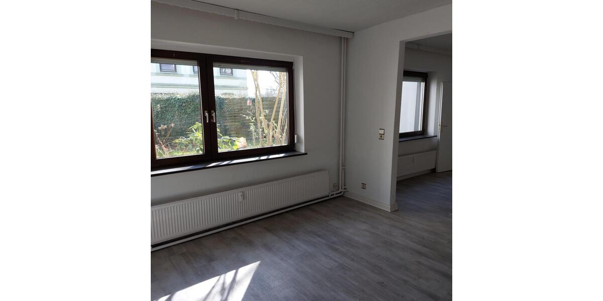 Etagenwohnung Flensburg - 5 Zimmer, 100 m&sup2;, 1.100&euro; | Angebot:25841223