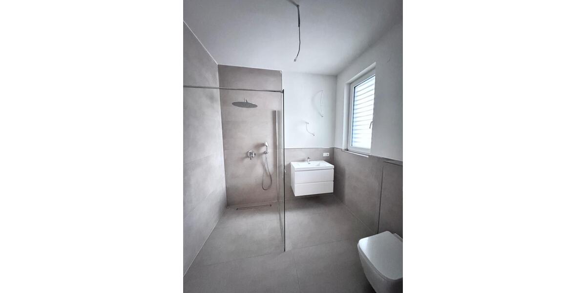 Erdgeschoßwohnung Gummersbach - 3.5 Zimmer, 87 m&sup2;, 1.130&euro; | Angebot:24141550