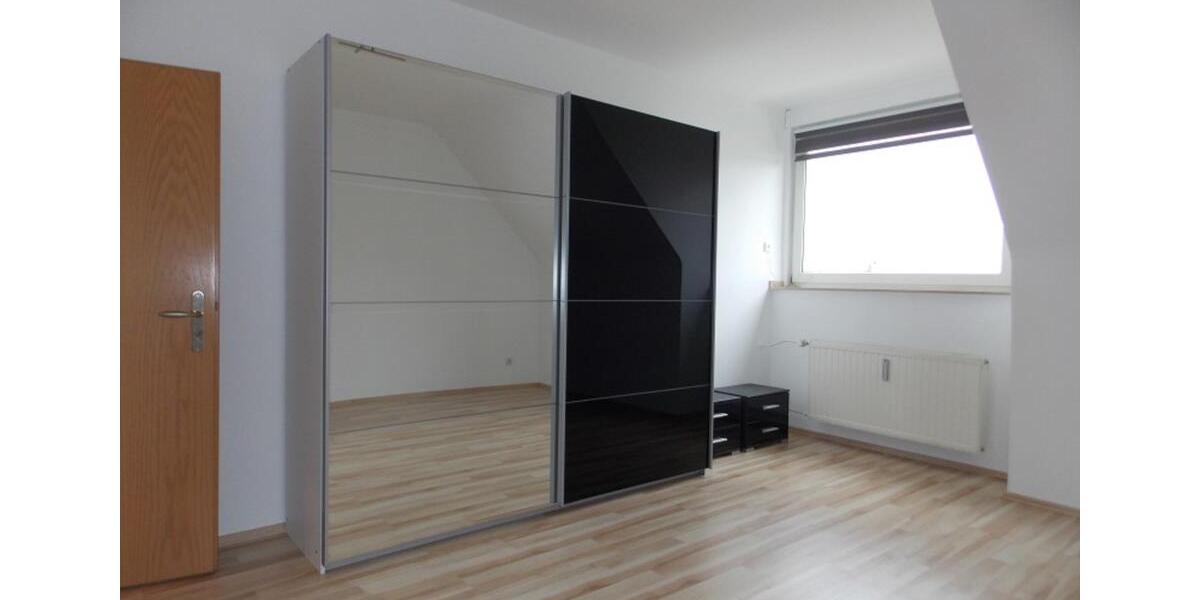 Dachgeschoßwohnung Herten Bertlich - 3.5 Zimmer, 63 m&sup2;, 428&euro; | Angebot:25057456