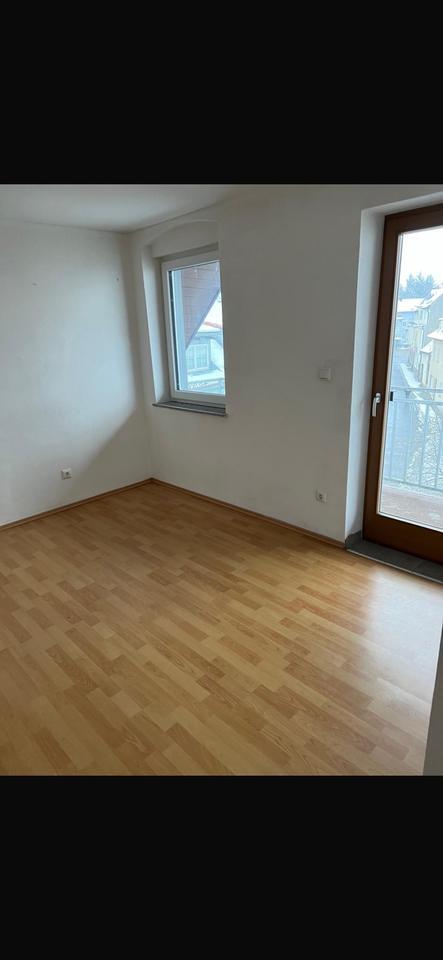 2 Zimmer Wohnung mit Balkon