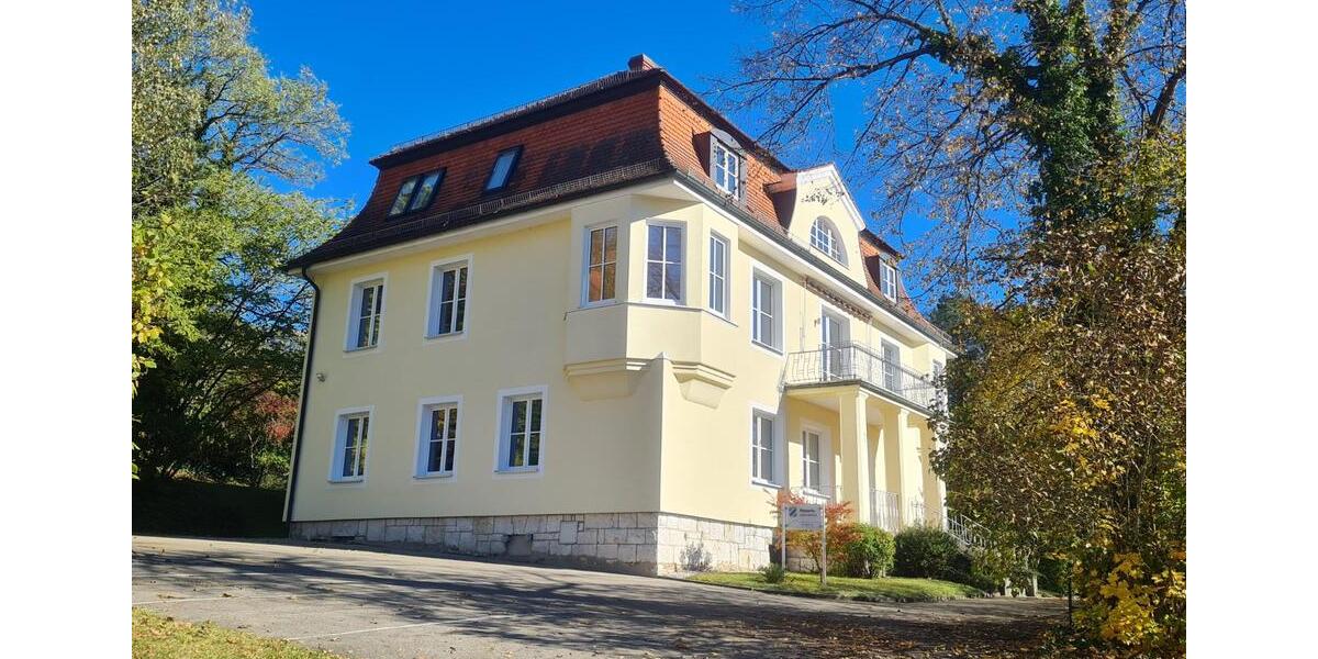 Etagenwohnung Riedenburg - 4 Zimmer, 150 m&sup2;, 1.125&euro; | Angebot:25294765