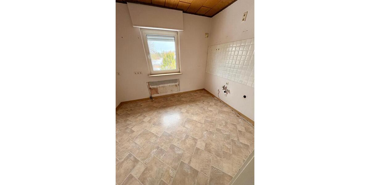 Etagenwohnung Dellfeld - 3 Zimmer, 92 m&sup2;, 600&euro; | Angebot:24441827