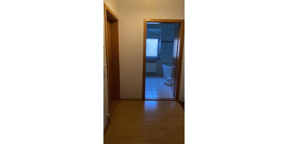 Teils möblierte Doppelhaushälfte mitten in der Stadt (4xZimmer) 4 zimmer