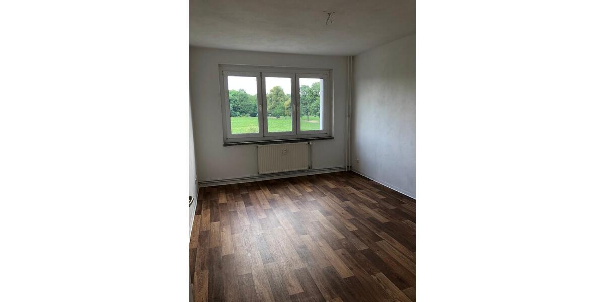 Etagenwohnung Kamenz - 4 Zimmer, 77 m&sup2;, 470&euro; | Angebot:25479186