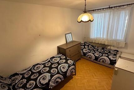 WG ZIMMER 375 Kaltmiete.) 1 zimmer