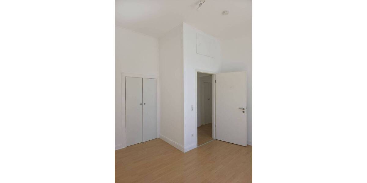Etagenwohnung Wuppertal Barmen - 3 Zimmer, 82 m&sup2;, 695&euro; | Angebot:26733296