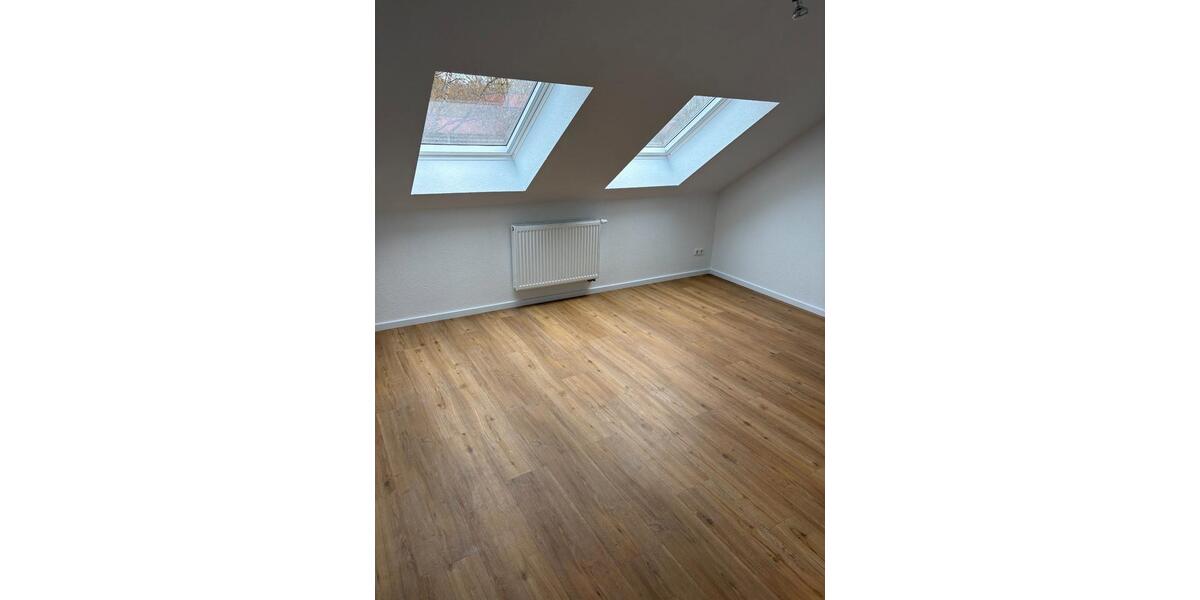 Etagenwohnung Sande - 3 Zimmer, 77 m&sup2;, 525&euro; | Angebot:26365604