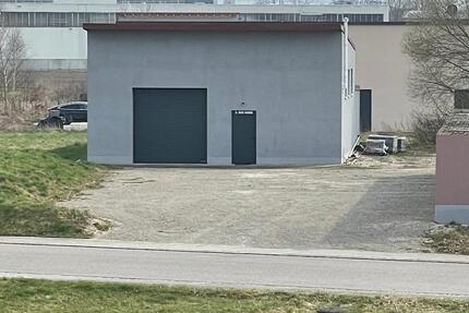 Gewerbehalle zu vermieten.
