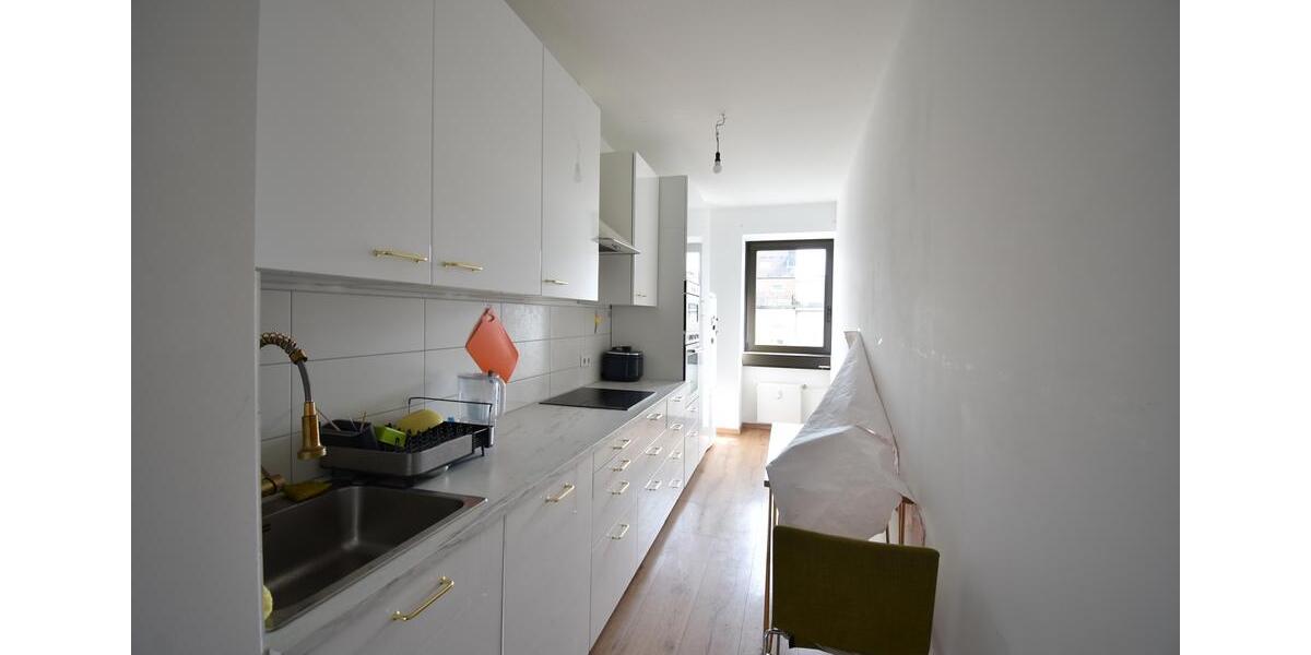 Etagenwohnung Düsseldorf Stadtbezirk 2 - 3 Zimmer, 90 m&sup2;, 1.410&euro; | Angebot:23769123