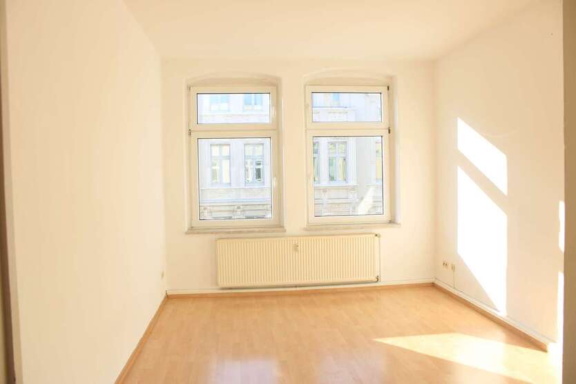 Charmante Altbauwohnung * 3- Zimmer mit Einbauküche 3 zimmer