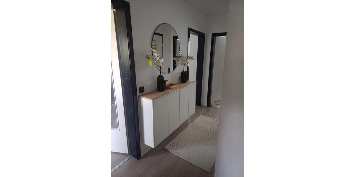 Etagenwohnung Kassel Niederzwehren - 4 Zimmer, 84 m&sup2;, 900&euro; | Angebot:26563546