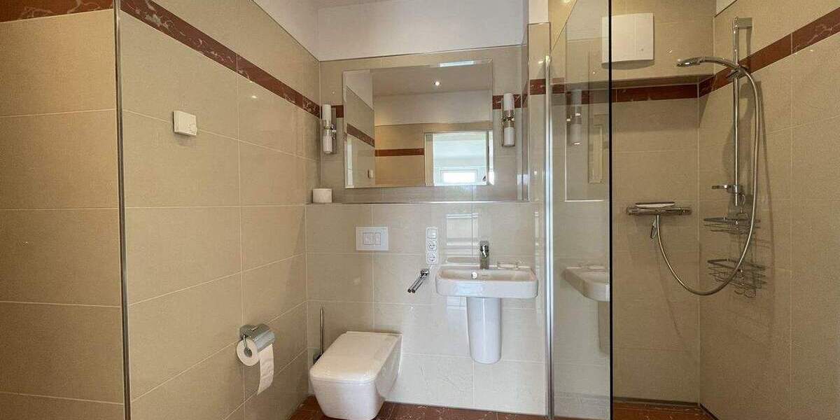 Etagenwohnung Simmerath - 3 Zimmer, 98 m&sup2;, 1.000&euro; | Angebot:24859347