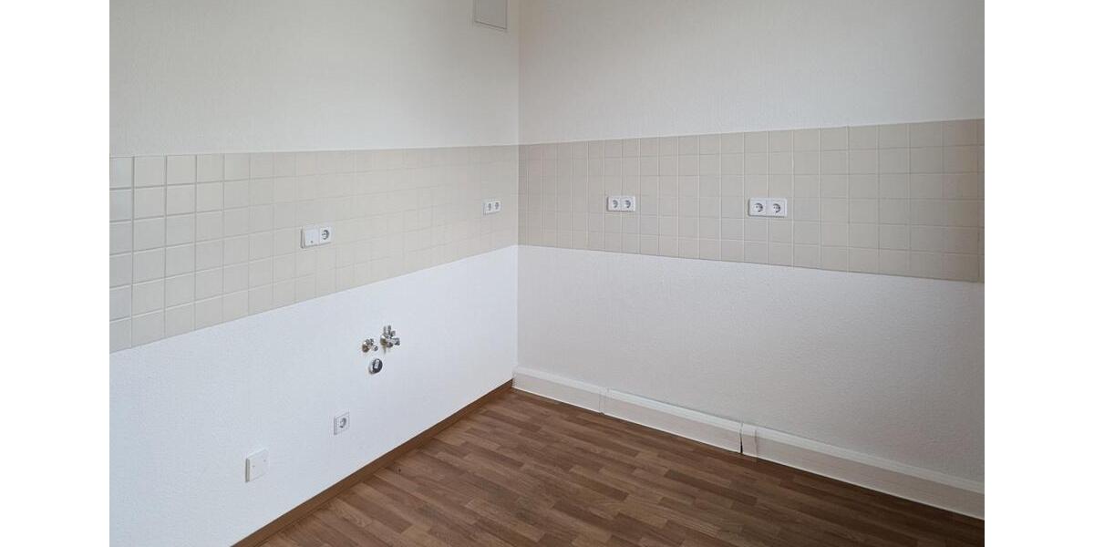 Etagenwohnung Gera Bieblach-Ost - 4 Zimmer, 80 m&sup2;, 573&euro; | Angebot:26049105