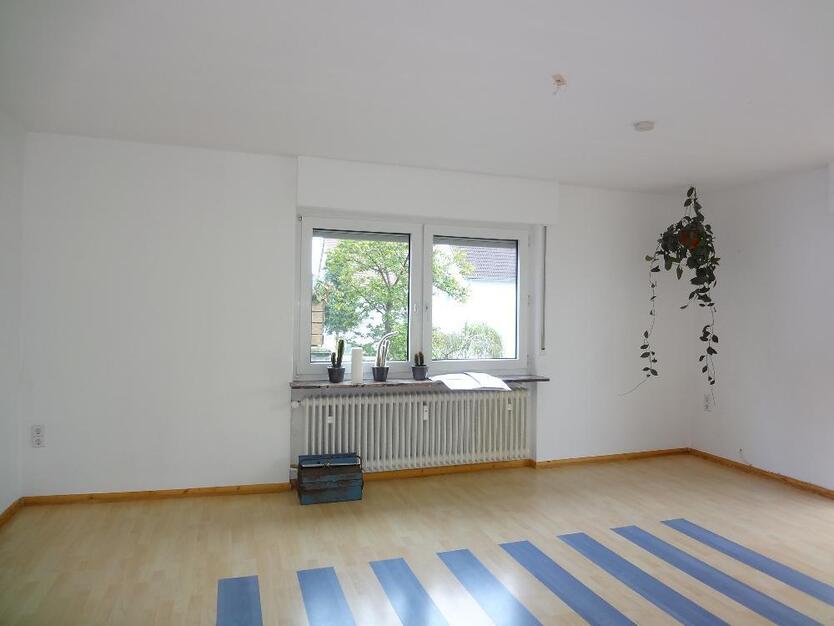 3 ZKBB* tgl. Wannenbad* max. 1-3 Pers.Süd-West-Balkon* Markise* tgl.-Wannenbad* Sat* Pfungstadt