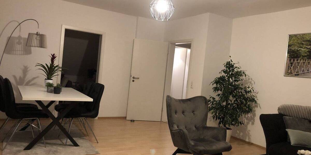 Etagenwohnung Rüsselsheim - 3 Zimmer, 66 m&sup2;, 755&euro; | Angebot:26093815