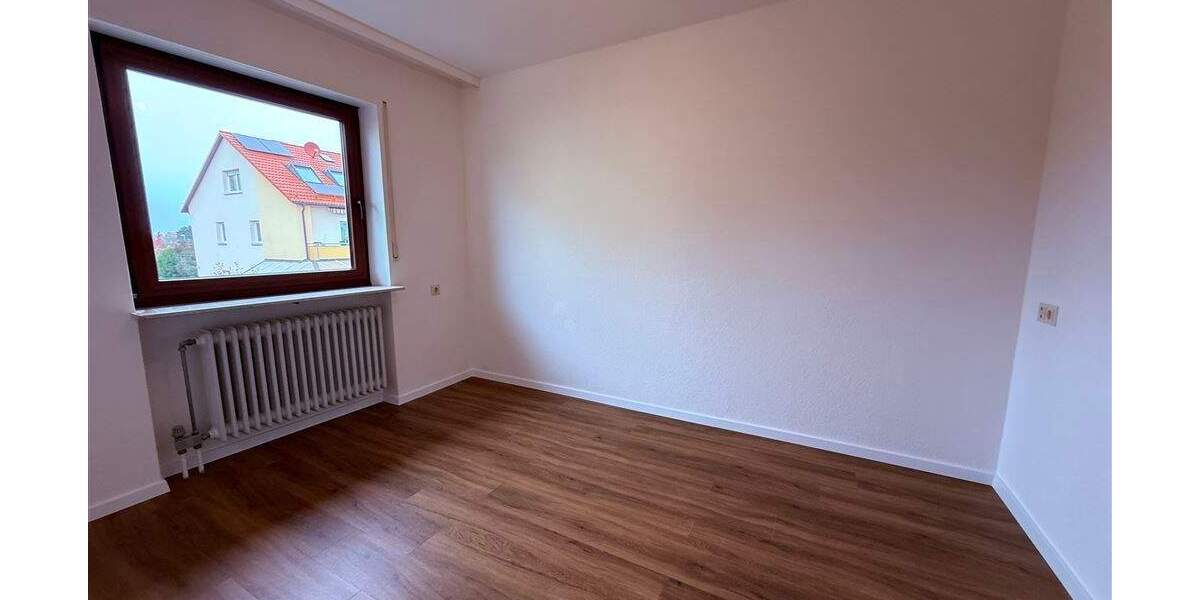 Großzügiges Reiheneckhaus mit Doppelgarage zur Miete direkt in Altdorf 6 zimmer