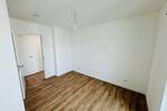 Charmante und Helle Wohnung mit großem Sonnenbalkon im Erstbezug!