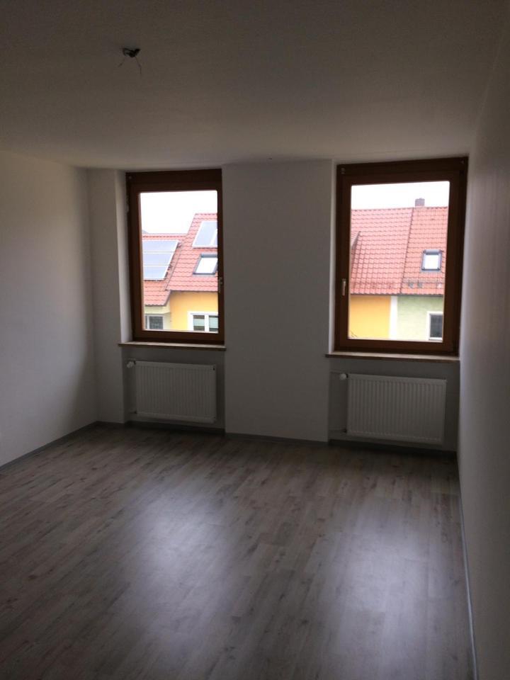 Helle 2-Zimmer Wohnung in Schwarzenfeld