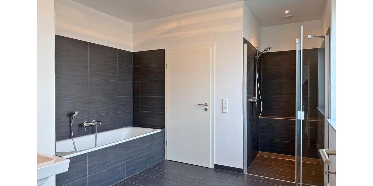 Etagenwohnung Wiefelstede - 2.5 Zimmer, 92 m&sup2;, 1.140&euro; | Angebot:26559138