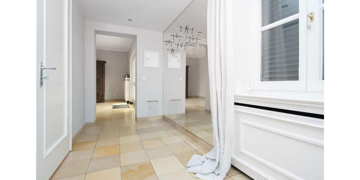 Villa Bielefeld Schildesche - 7 Zimmer, 272 m&sup2;, 2.700&euro; | Angebot:26291726