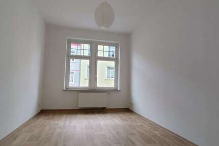 Wohnung Gera Debschwitz - 3 Zimmer, 80 m&sup2;, 480&euro; | Angebot:27286960