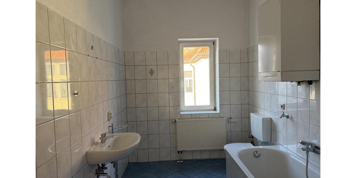Etagenwohnung Nordhausen - 3 Zimmer, 87 m&sup2;, 500&euro; | Angebot:26099821