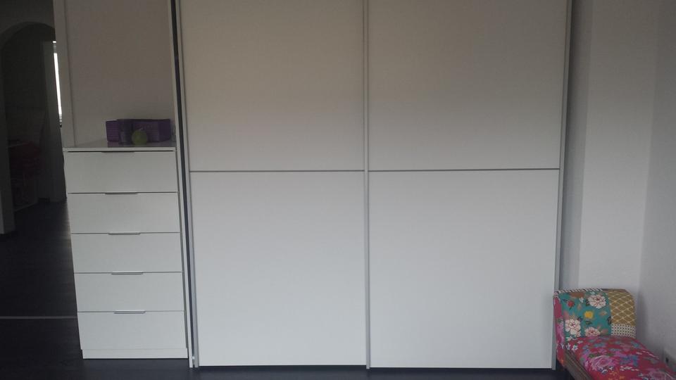 Wohnen auf Zeit Mönchengladbach - 1 Zimmer, 17 m&sup2;, 450&euro; | Angebot:25789744