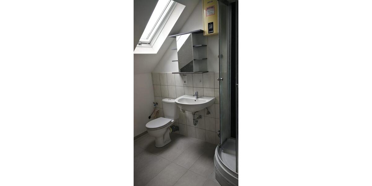 Dachgeschoßwohnung Weyerbusch - 1 Zimmer, 30 m&sup2;, 220&euro; | Angebot:25431724