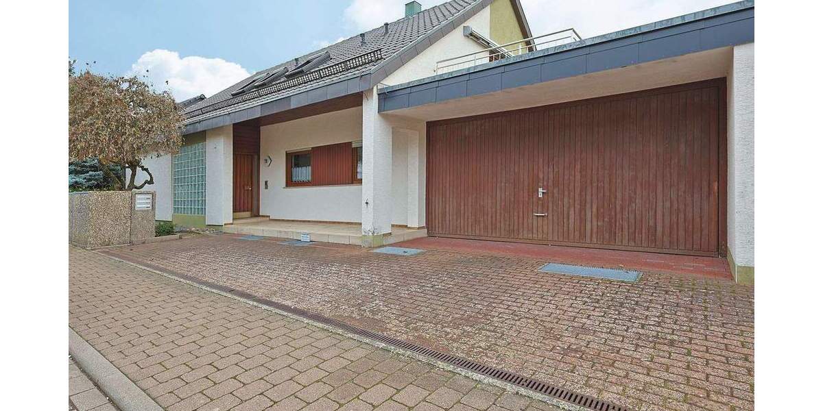 Etagenwohnung Weissach - 3 Zimmer, 95 m&sup2;, 1.100&euro; | Angebot:25682077