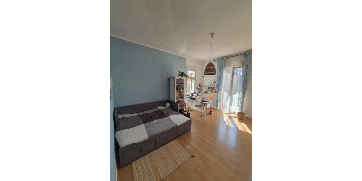 Etagenwohnung Weimar - 4 Zimmer, 93 m&sup2;, 930&euro; | Angebot:26266888