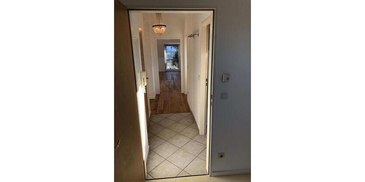 Dachgeschoßwohnung Kleinmachnow - 2 Zimmer, 43 m&sup2;, 929&euro; | Angebot:26096108
