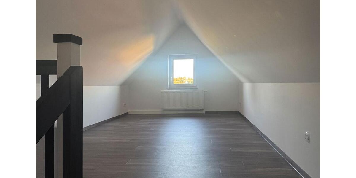 Doppelhaushälfte Klipphausen - 4 Zimmer, 148 m&sup2;, 2.150&euro; | Angebot:26495419