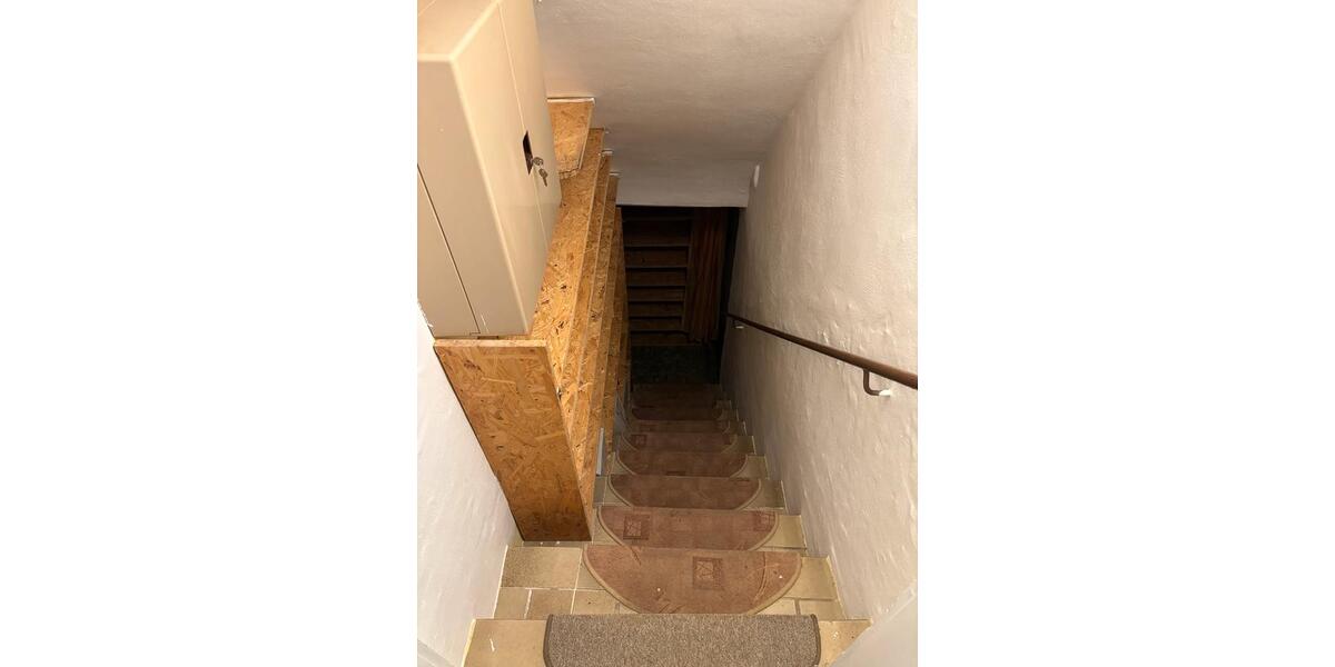 Reihenhaus Reutlingen Orschel-Hagen - 5 Zimmer, 176 m&sup2;, 1.500&euro; | Angebot:24453091