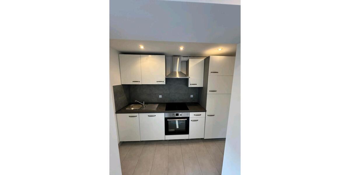 Erdgeschoßwohnung Heide - 3 Zimmer, 63 m&sup2;, 1.100&euro; | Angebot:25966544