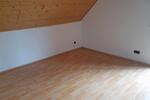 Dachgeschoßwohnung Schnaittenbach - 4 Zimmer, 130 m&sup2;, 1.050&euro; | Angebot:26223709