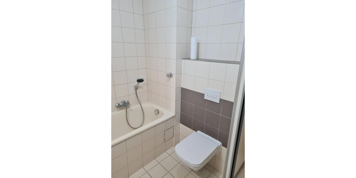 Etagenwohnung Bottrop - 2 Zimmer, 72 m&sup2;, 730&euro; | Angebot:24769209