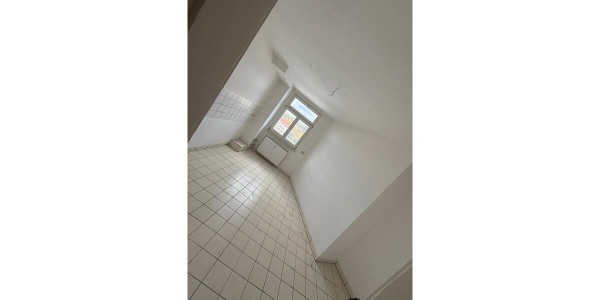 Etagenwohnung Eisenach - 4 Zimmer, 103 m&sup2;, 1.115&euro; | Angebot:26634651