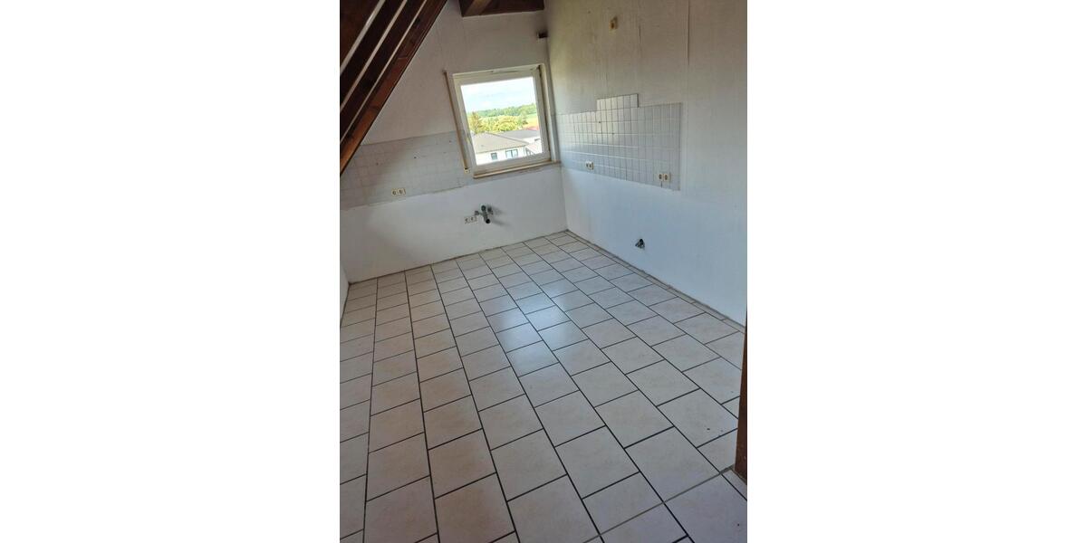 Etagenwohnung Wallhausen - 3 Zimmer, 105 m&sup2;, 770&euro; | Angebot:26483141