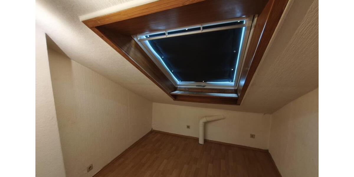 Dachgeschoßwohnung Plettenberg - 4 Zimmer, 68 m&sup2;, 450&euro; | Angebot:24743891