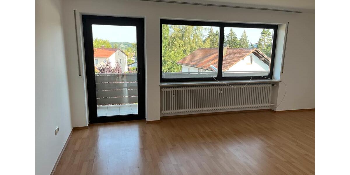 Etagenwohnung Eggenfelden - 3 Zimmer, 87 m&sup2;, 725&euro; | Angebot:26222533