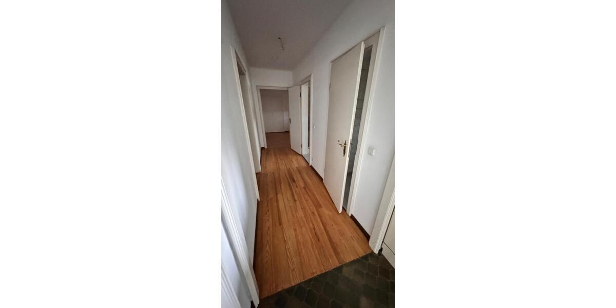Etagenwohnung Schwalbach - 3.5 Zimmer, 82 m&sup2;, 800&euro; | Angebot:25124936