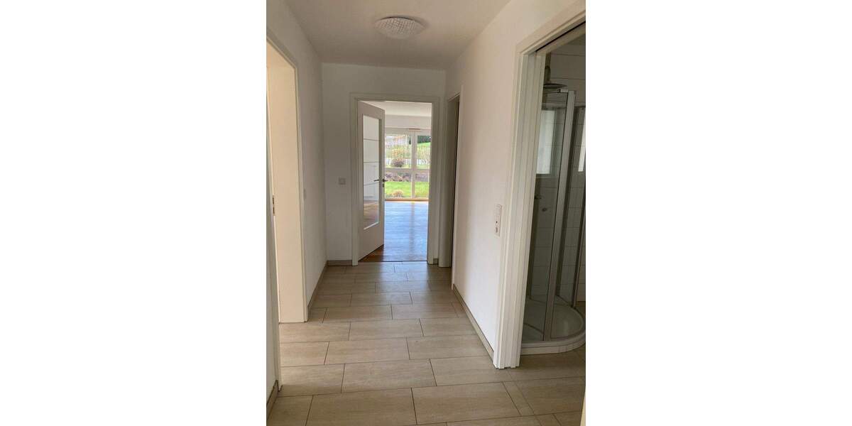 Etagenwohnung Deggendorf - 3 Zimmer, 99 m&sup2;, 950&euro; | Angebot:25690409