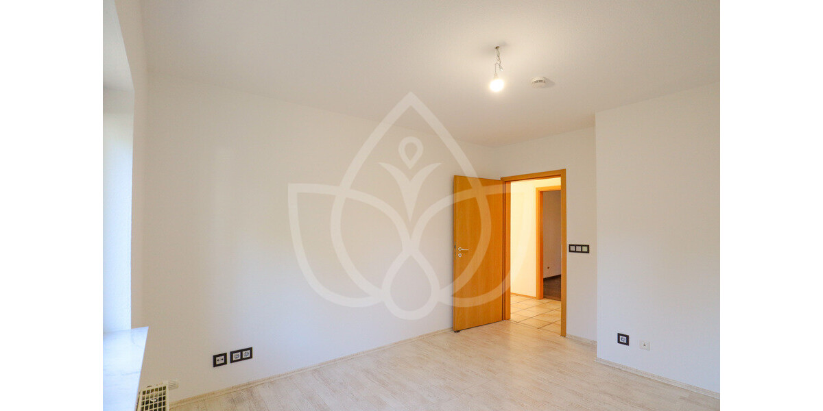 Zweifamilienhaus mit 6 Zimmer in Glienicke,Nordbahn - Zweifamilienhaus Glienicke/Nordbahn Nordbahn | Angebot:27029271