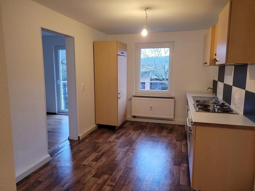 1,5 Zimmer Wohnung mit Balkon, 1. OG zimmer